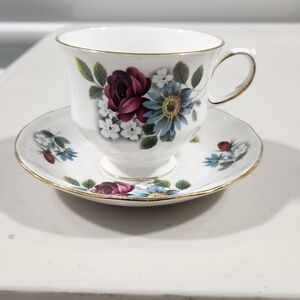 Queen Anne Floral Bone China Teacup and Saucer Set